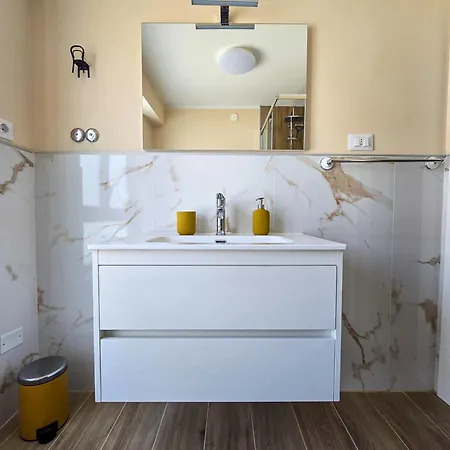 Hostify House 3*