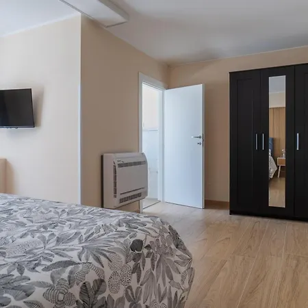 Hostify House Bed & Breakfast