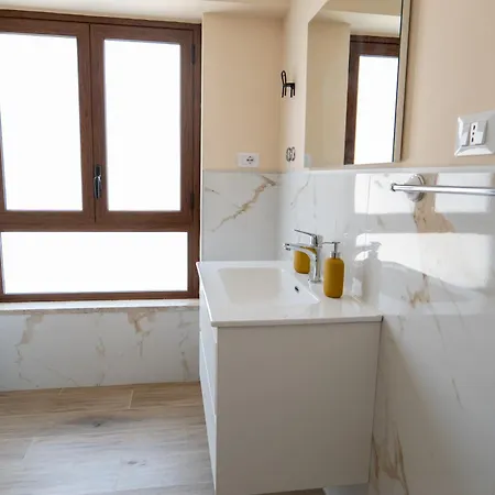 Hostify House 3*
